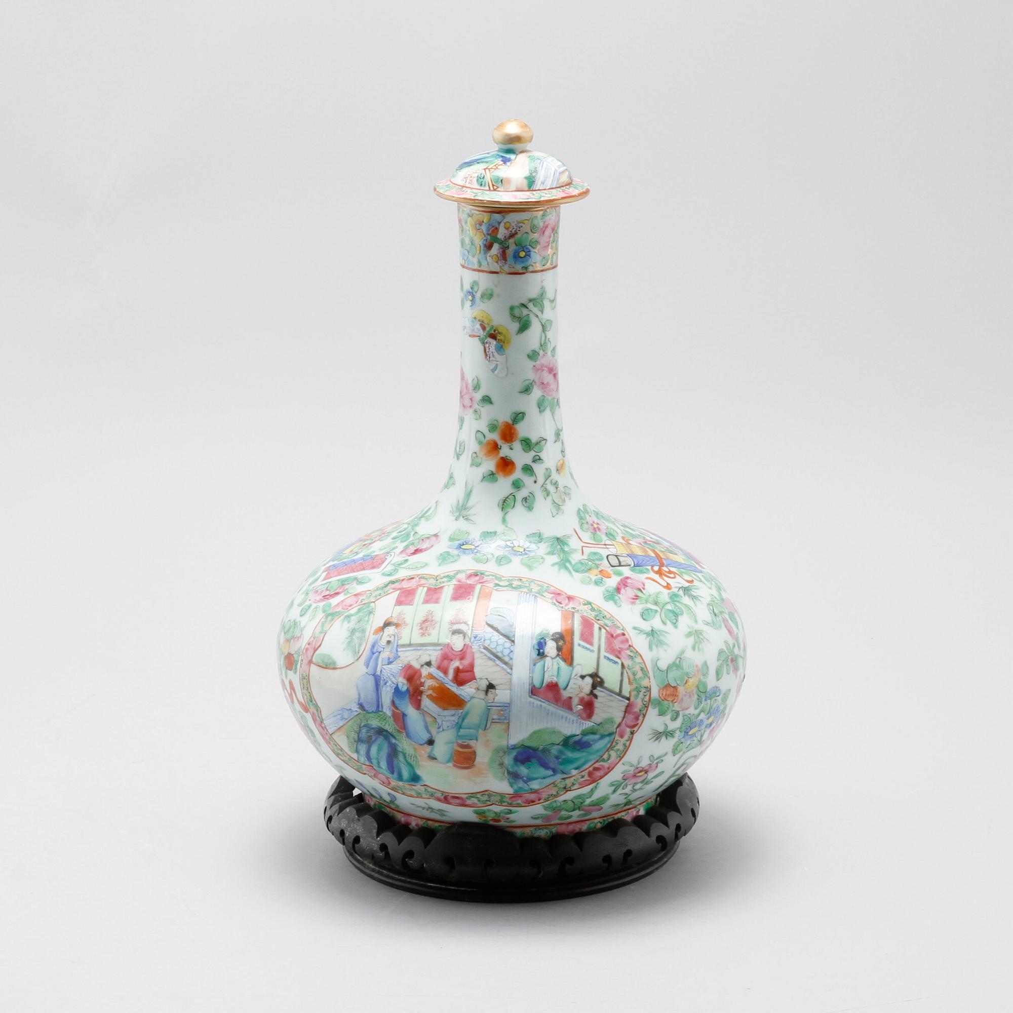 LOCKURNA, porslin, Kina, sent 1800-tal.