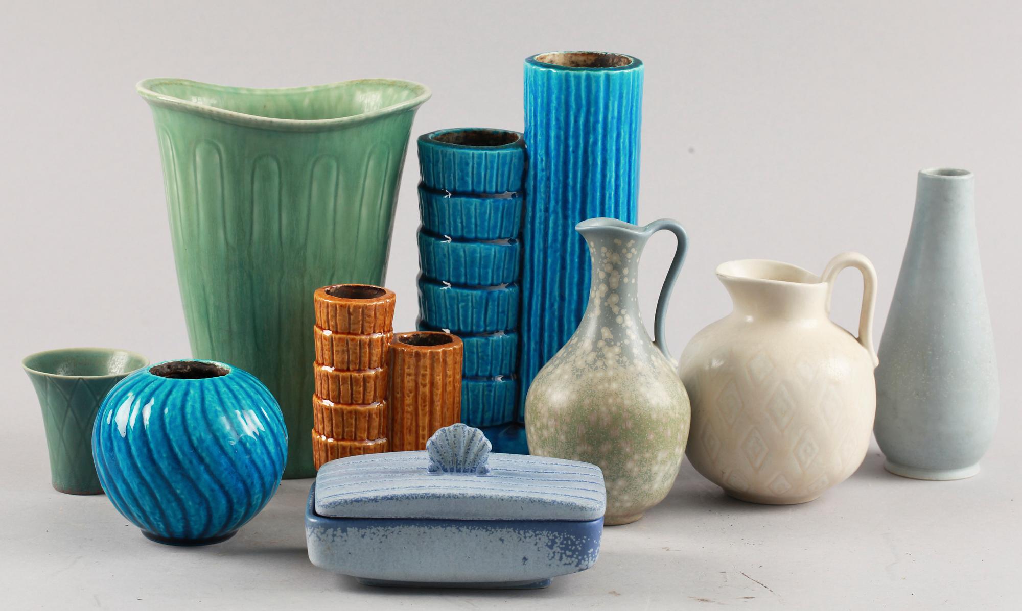VASER OCH ASK, 9 delar, stengods, Gunnar Nylund, Rörstrand, 1940-1950-tal.