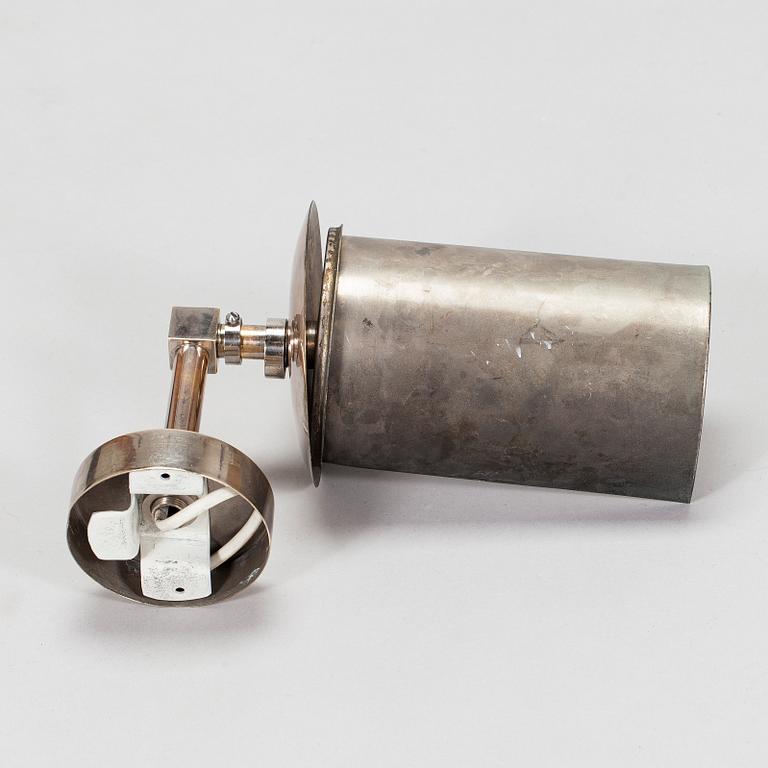 Paavo Tynell, a 1930s/1940s wall light for Taito.