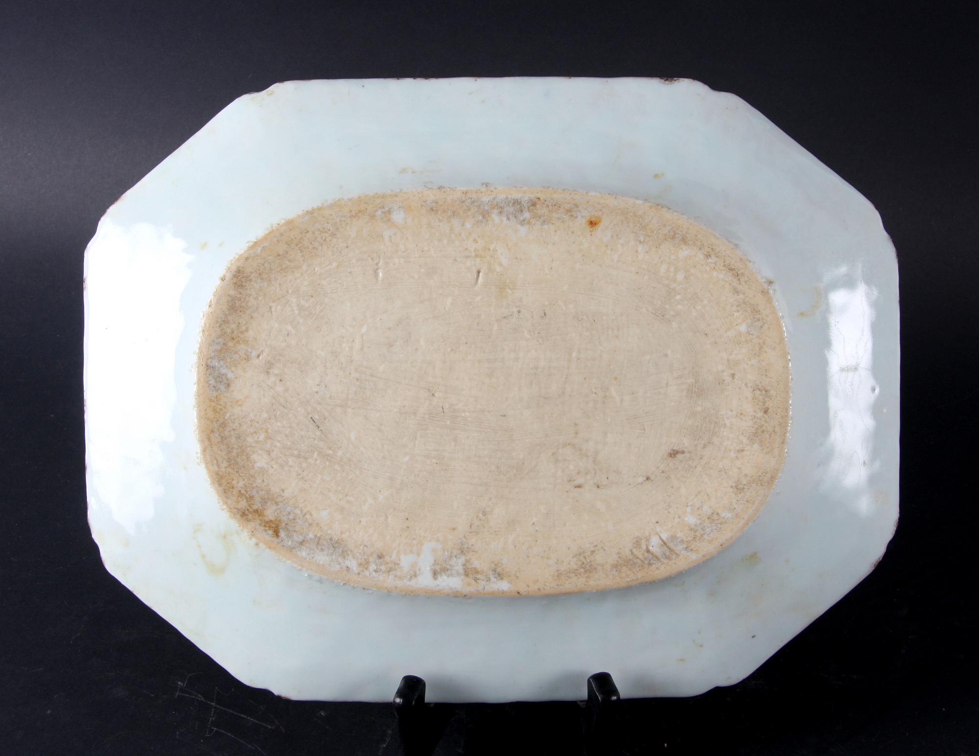 STEKFAT, porslin, Kina, Qianlong 1700-tal.