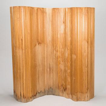 Alvar Aalto, a 1952 '100' folding screen for O.Y. Huonekalu- ja Rakennustyötehdas A.B.