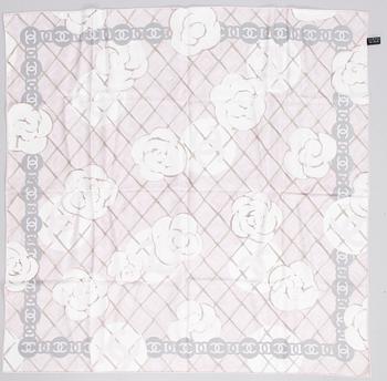 CHANEL, SIDENSCARFAR, 2 st.