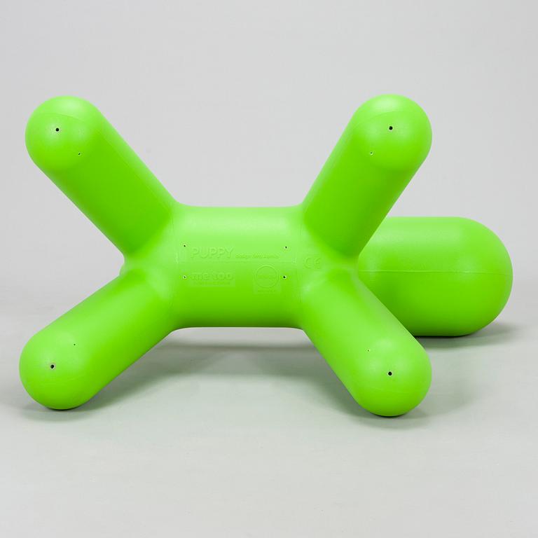 Eero Aarnio, "Puppy", Me Too Collection, Magis, Italia, 2005.