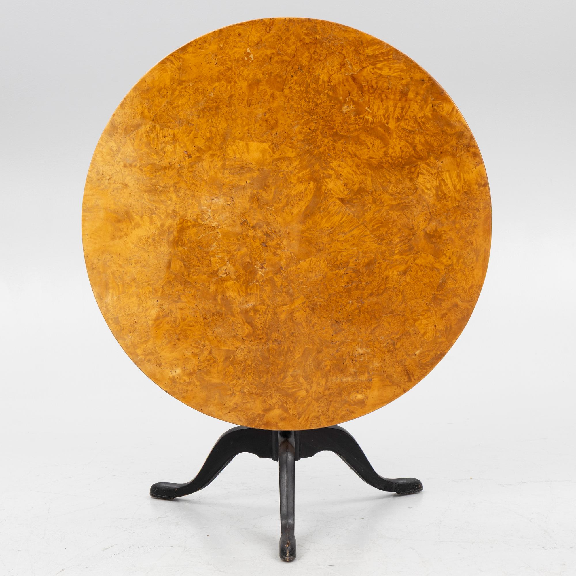 Folding table, alder root veneer circa 1800.