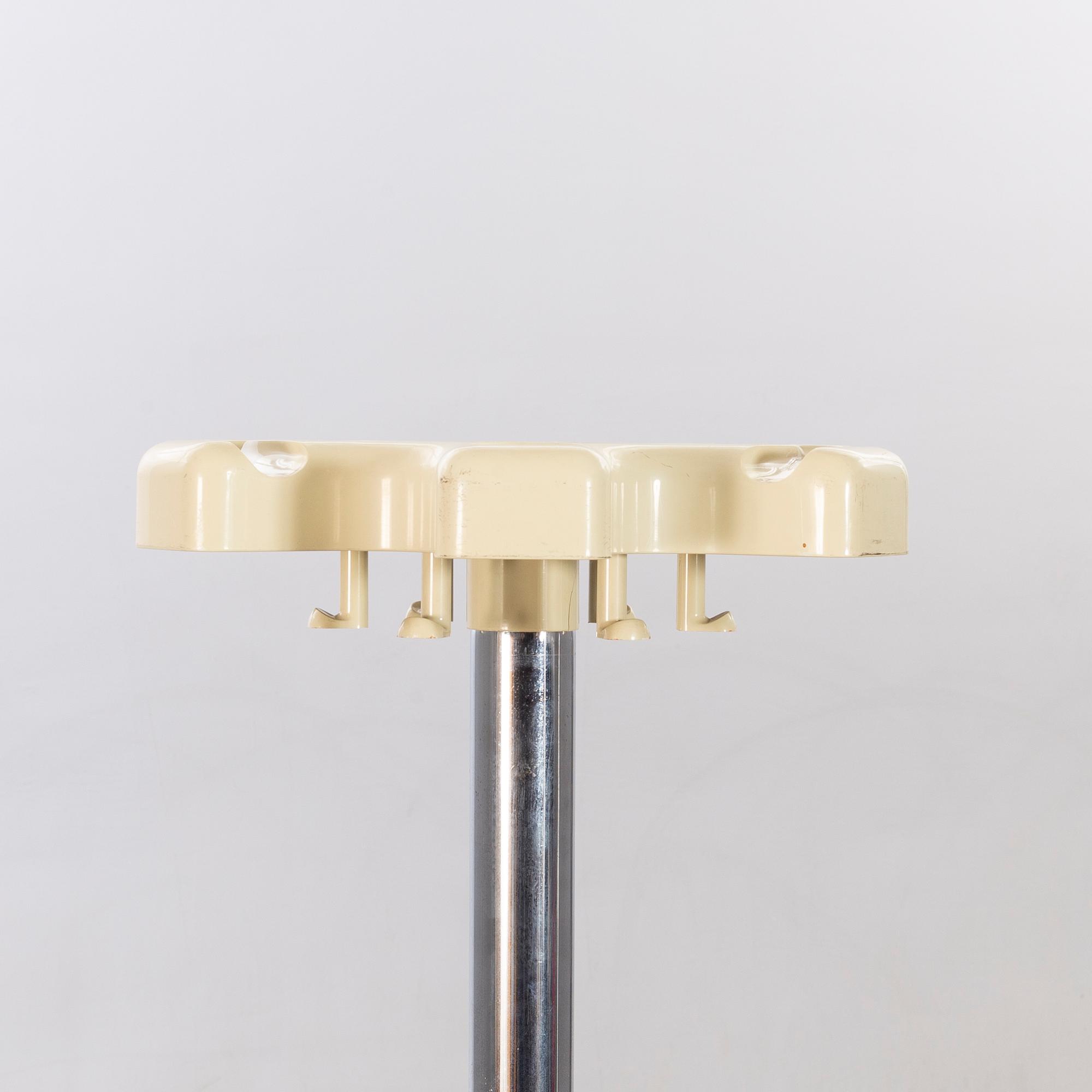 ROBERTO LUCCI & PAULO ORLANDINI, "VIP Coat Rack", för Velca Legnano 1970-tal.