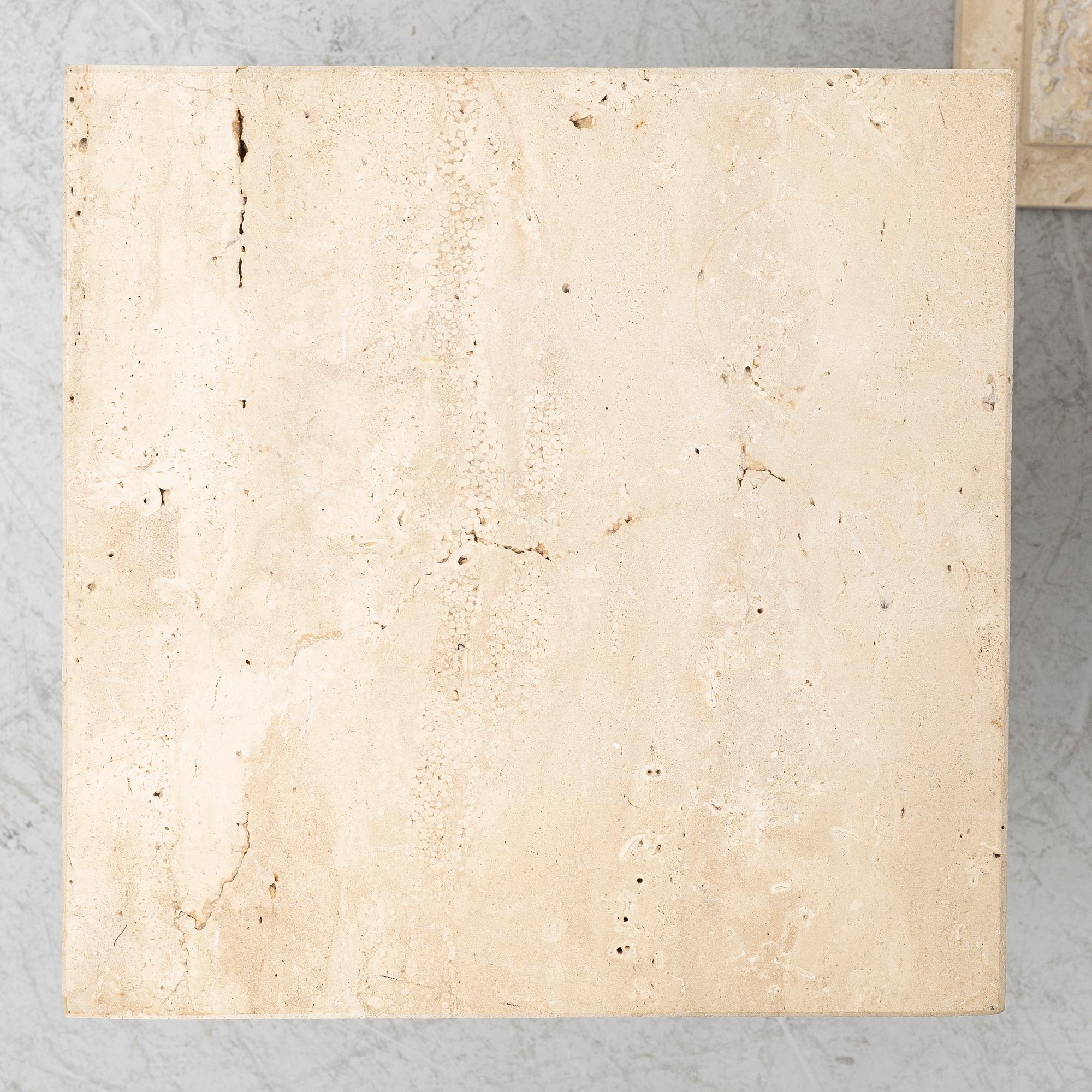 Pedestals, a pair, contemporary manufacture.