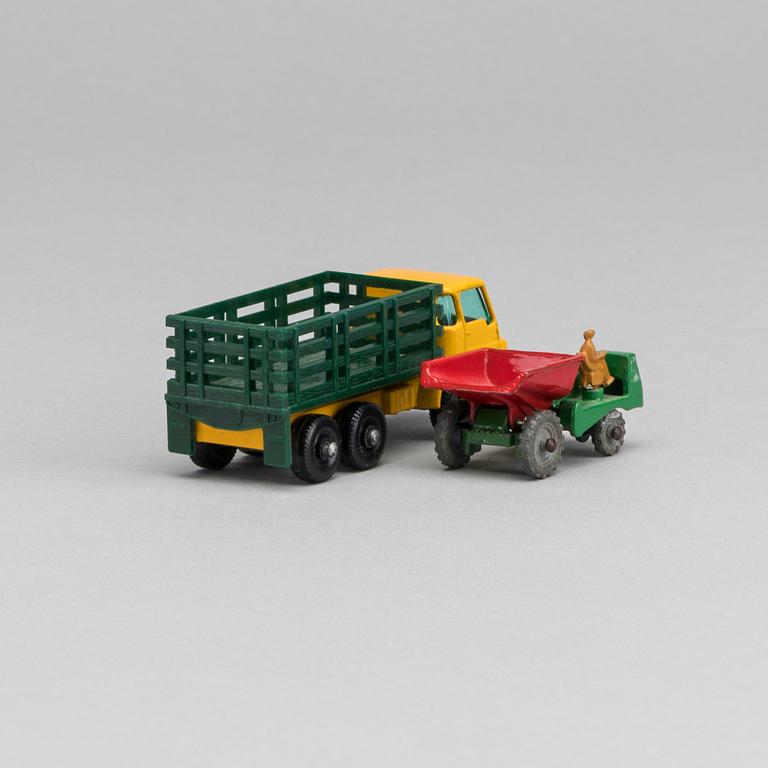 LESNEY MATCHBOX SERIES, 2 st, bland annat Dumper RWO2a-2.