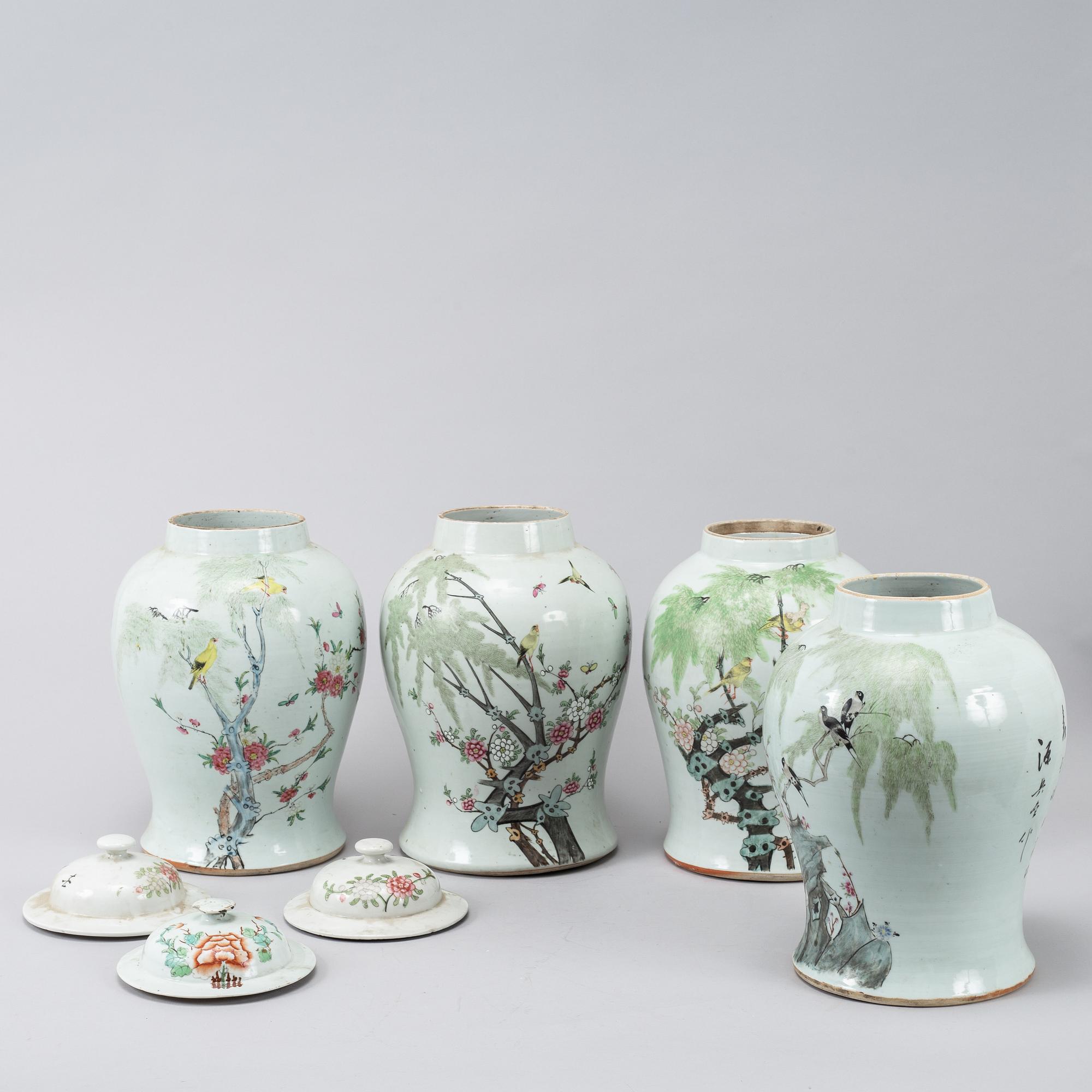 Four Chinese famille rose jars/vases with 3 covers, 20th century.