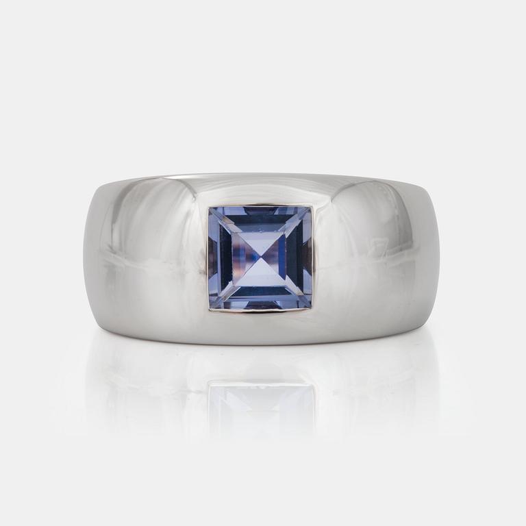 A Chaumet iolite ring.