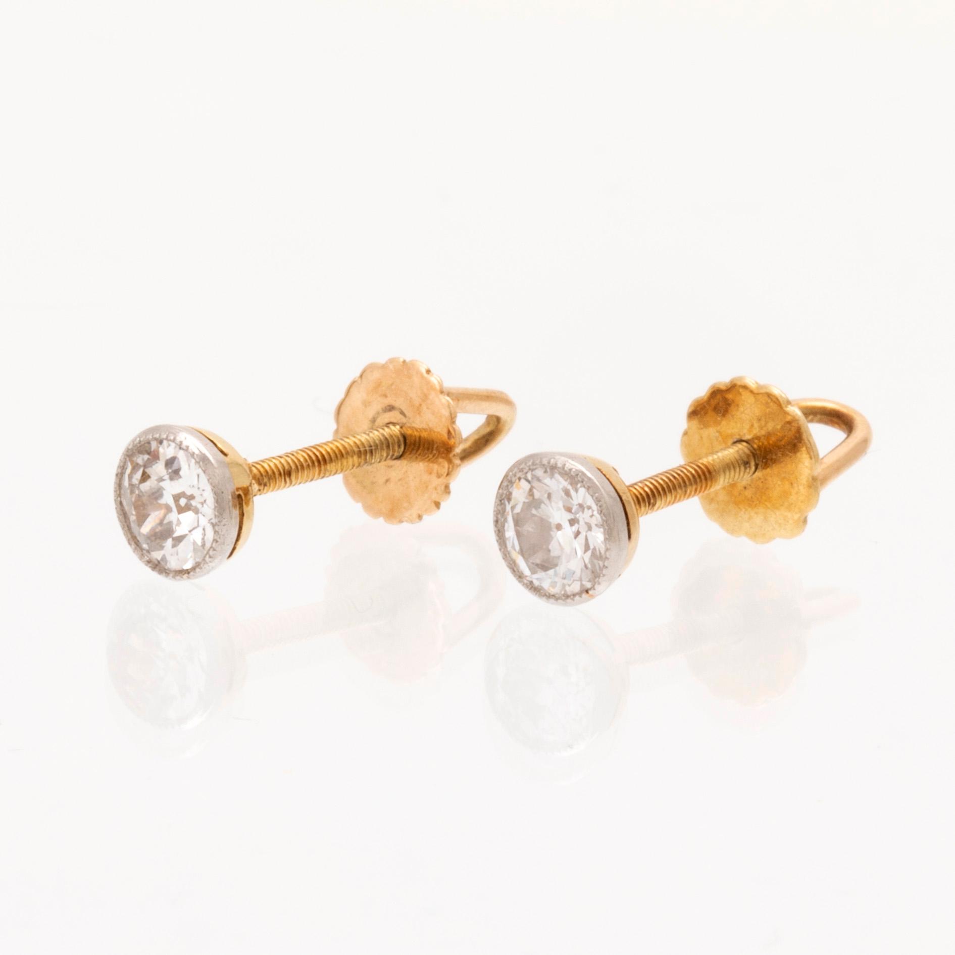 Skjortknappar 18K vitt och rött guld samt gammalslipade diamanter, Emil O. Möller Malmö 1942.