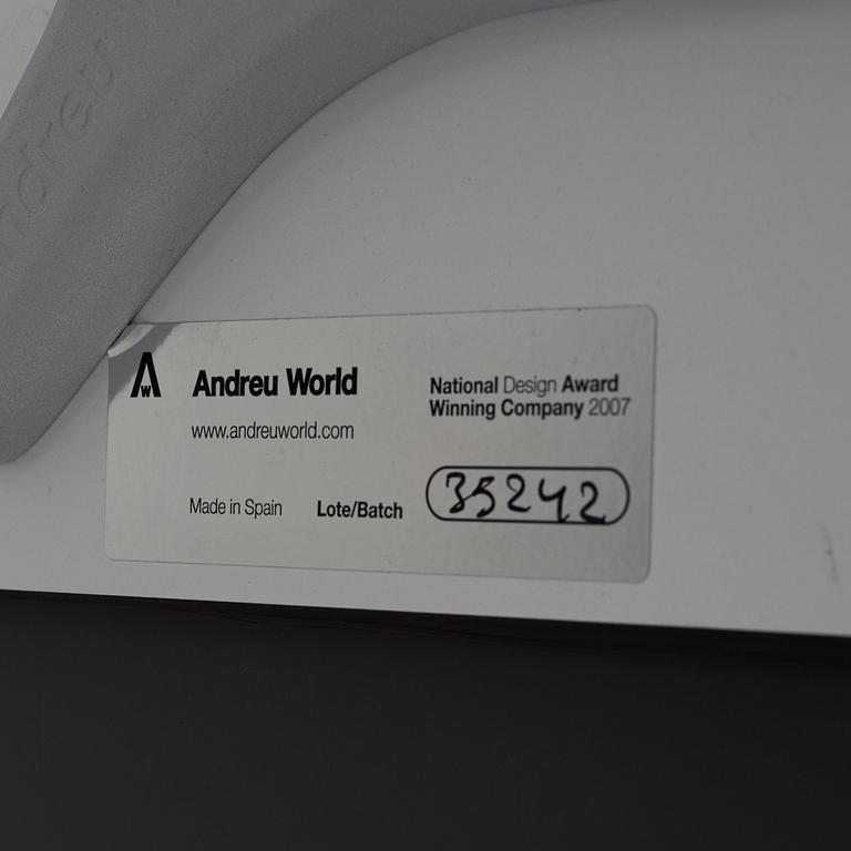 An aluminum and glass dining table from Andreu World, 21st Century.