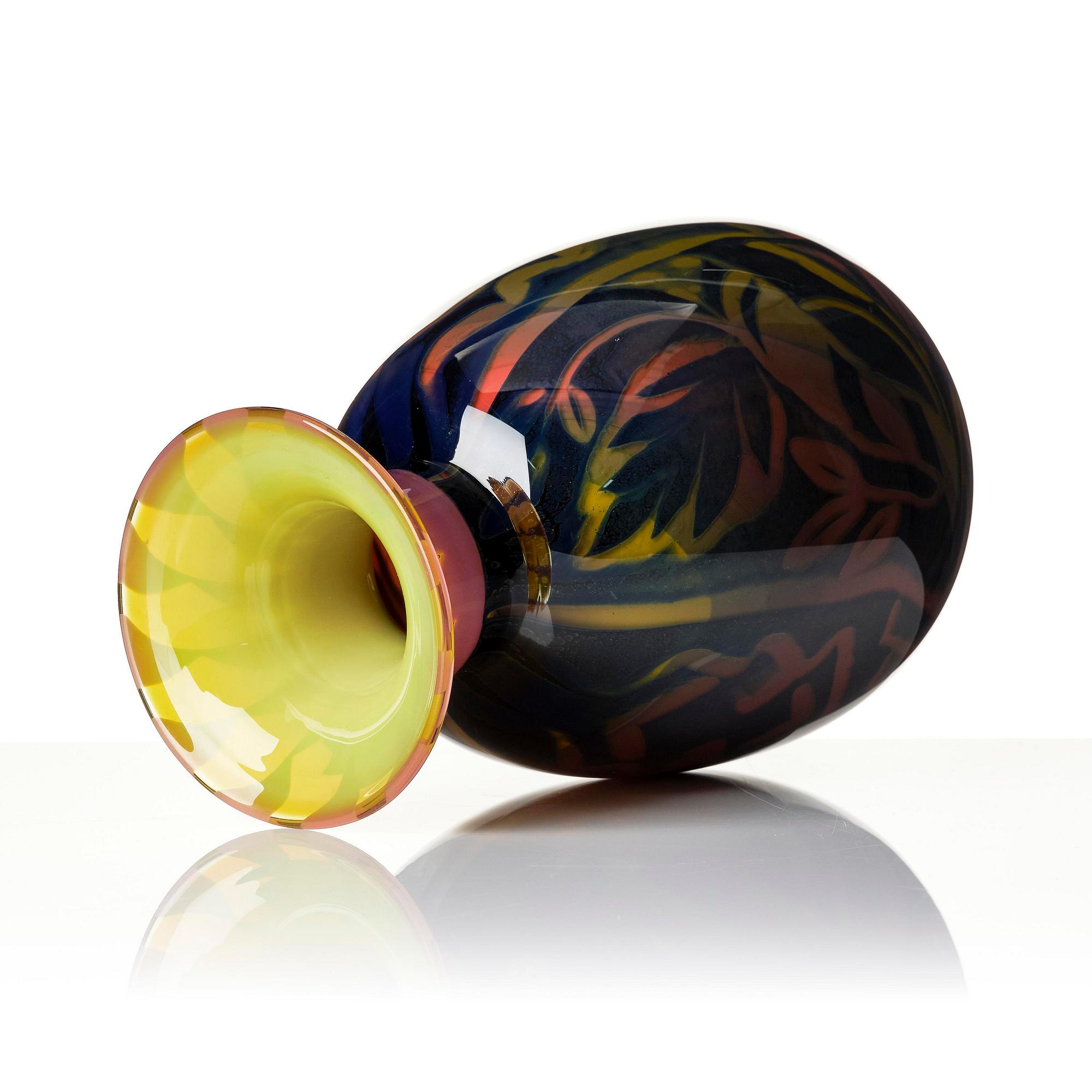 Eva Englund, a graal glass vase, Orrefors, Sweden 1987.