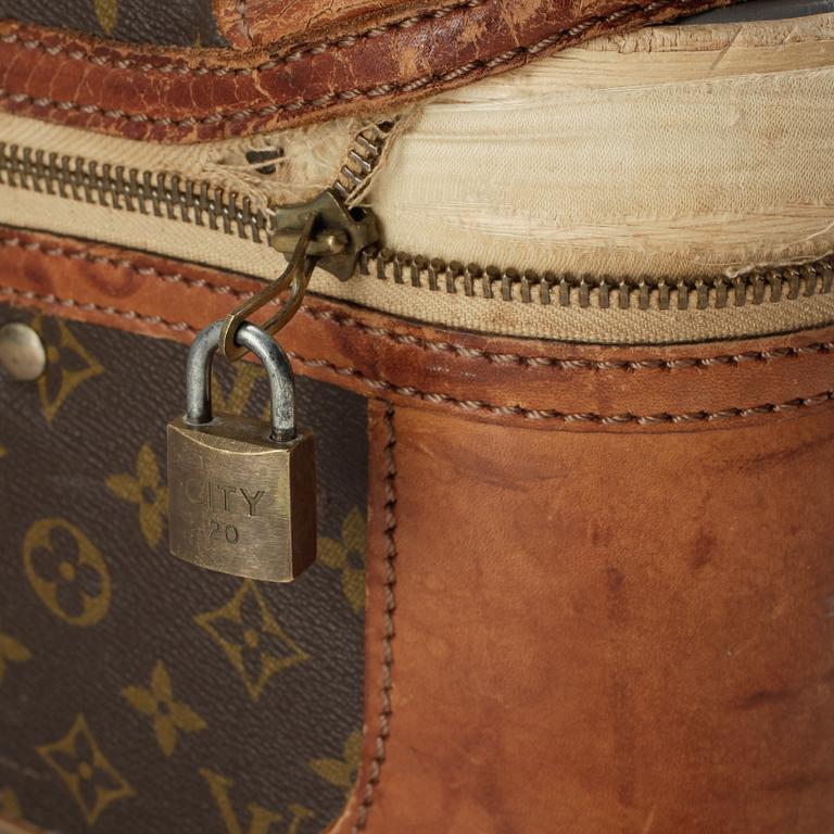 RESVÄSKA, Louis Vuitton.