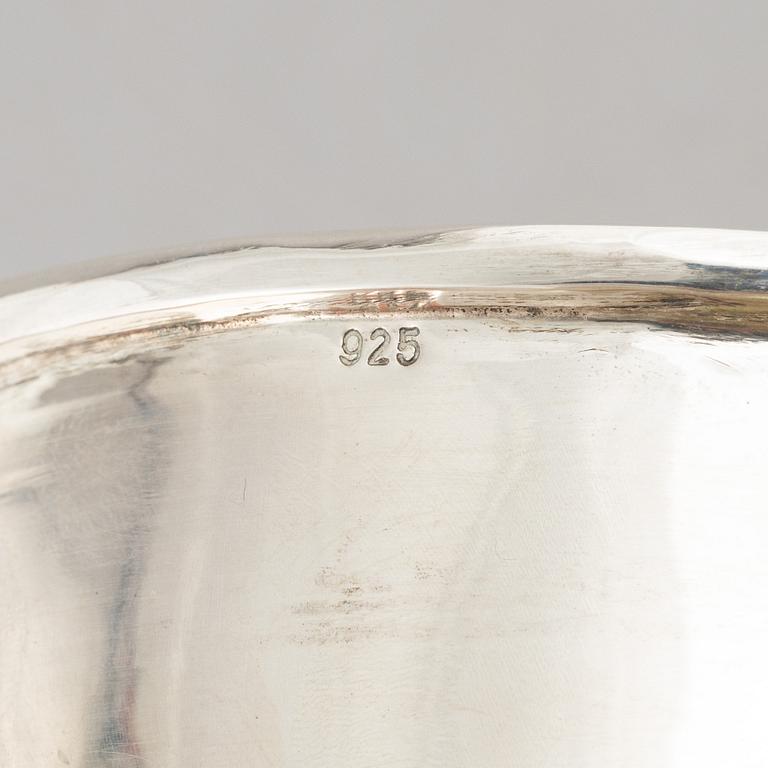 Coasters, ett par, sterlingsilver, 1900-tal.