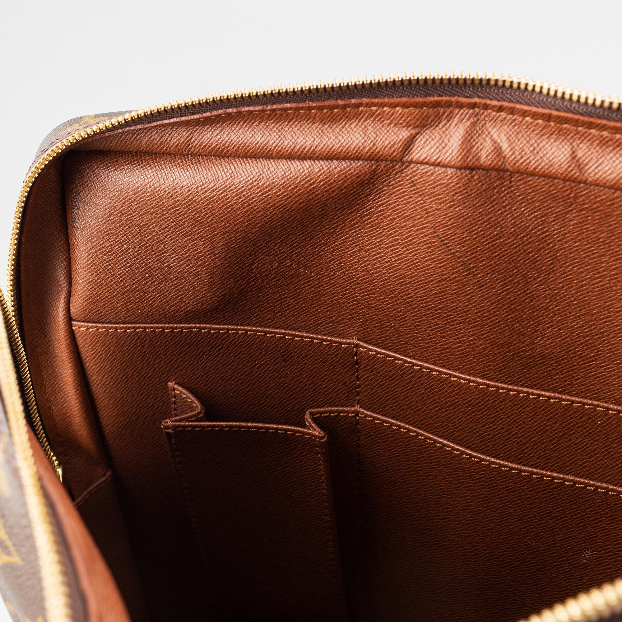 Louis Vuitton, dokumentväska/laptop-väska "Porte Documents Voyage".