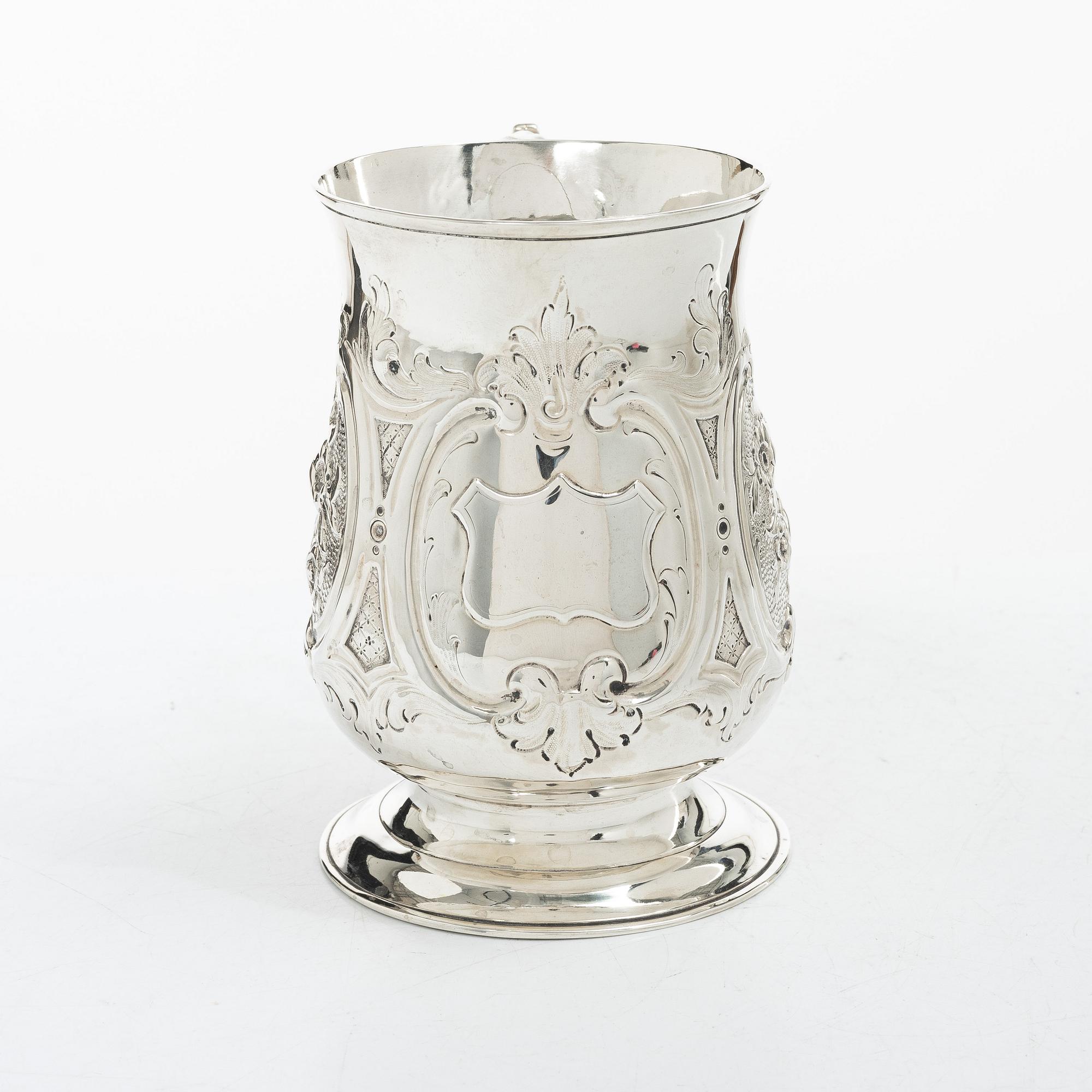 A British silver tankard, mark of John King, London 1778-79.