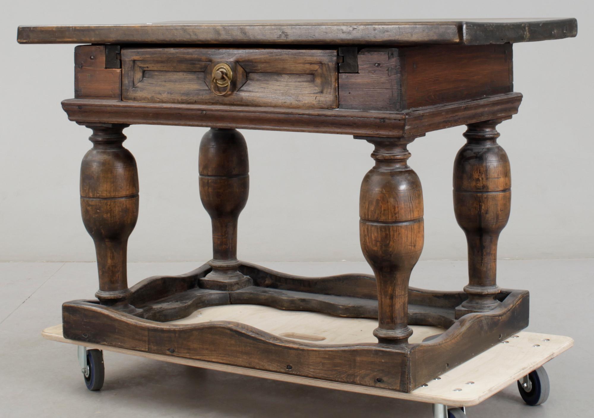 BORD, barock, 1700-tal.