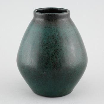 Unique stoneware vase by CARL-HARRY STÅLHANE, Rörstrand, signed, mid 20th century.