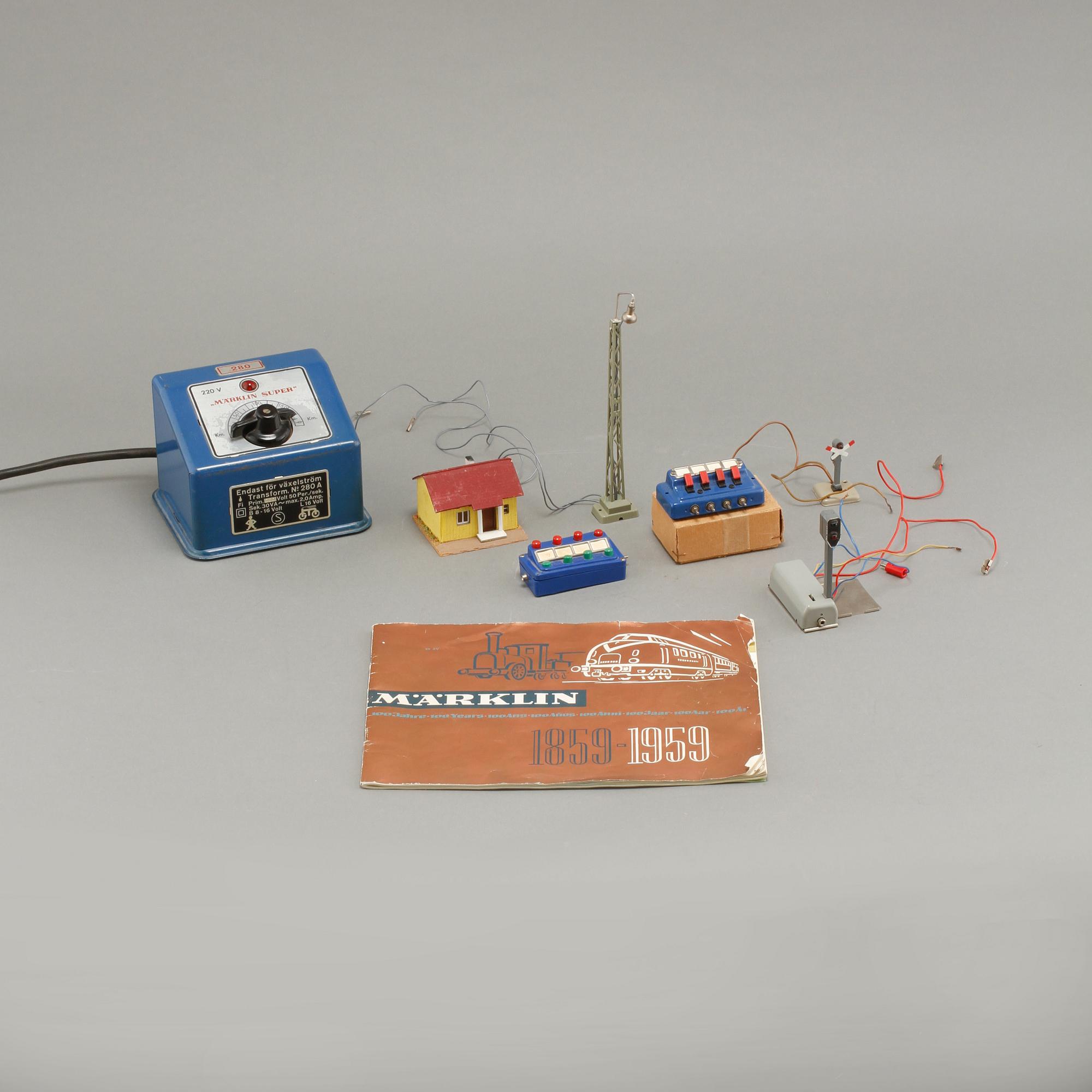 TÅGBANEDELAR och LOK, Märklin, 1900-talets andra hälft.