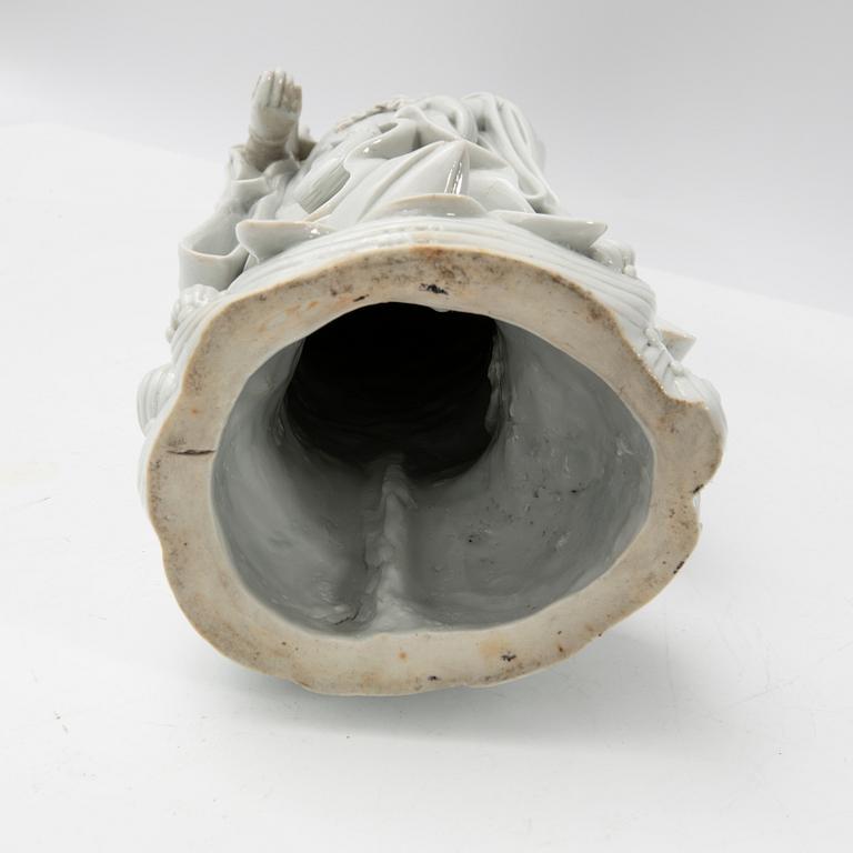 Guanyin, porcelain, blanc de Chine, late Qing dynasty, 19th century.