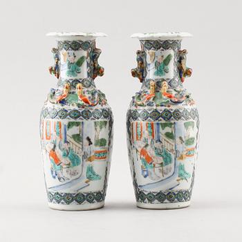 VASER, 1 par, porslin, Kina, Kanton, 1800-talets mitt.