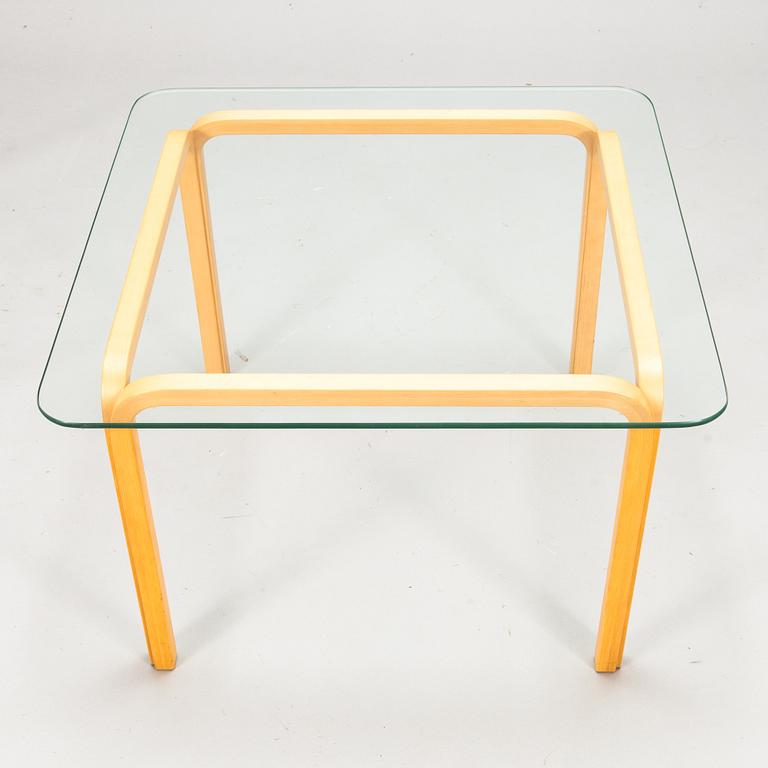 Alvar Aalto, Pöytä, Y805B, Artek 1900-luvun loppu.