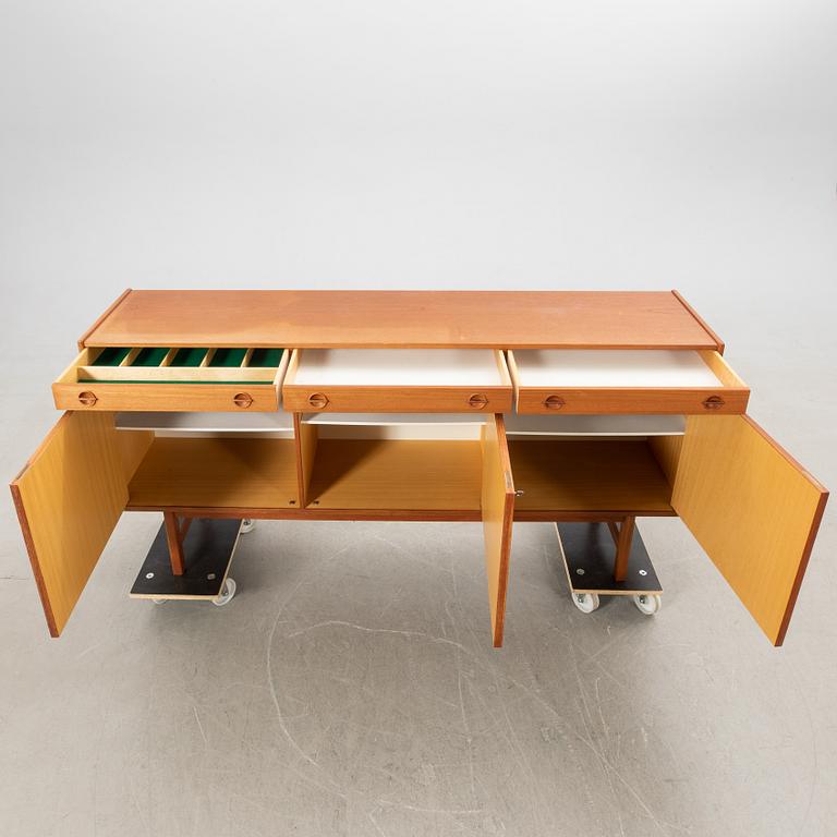 Tage Olofsson sideboard för Ulferts Tibro 1960-tal.