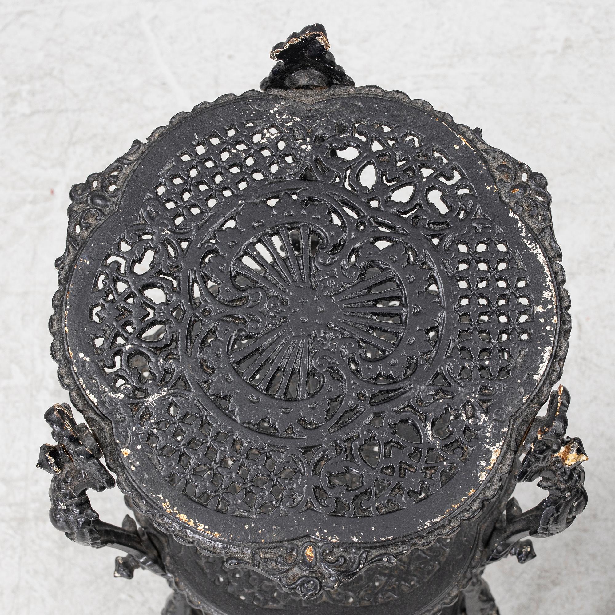 Pedestals, 2 pcs, similar, 20th century.
