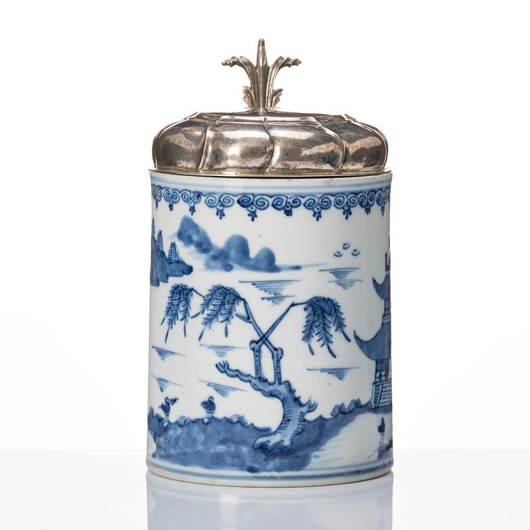 A blue and white Chinese Export silver mounted tankard, Qing dynasty, Qianlong (1736-95). Bergen, Norway 1783.