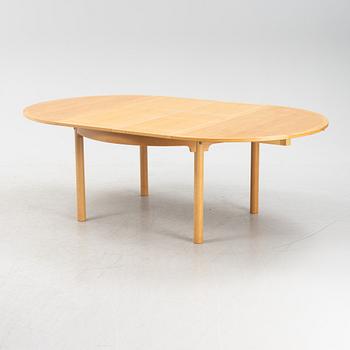Børge Mogensen, a round 'Öresund' oak dining table.
