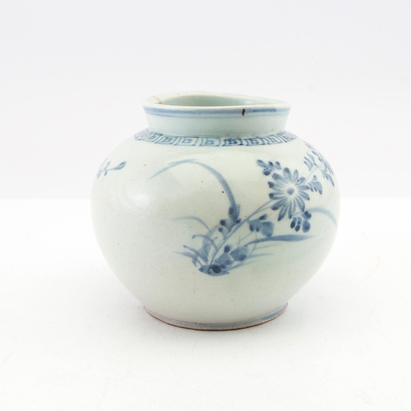 Urna Korea 1800-tal porslin.