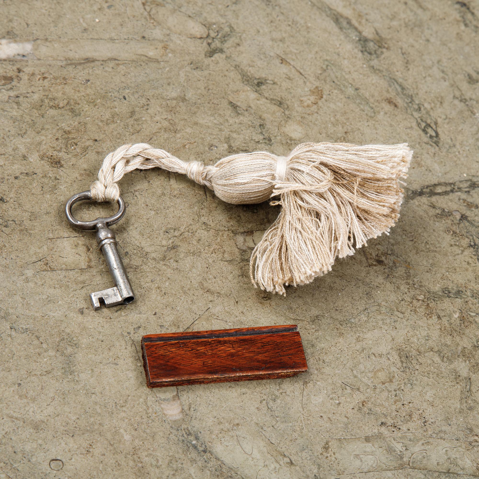 A late Gustavian mahogany chest of drawers.