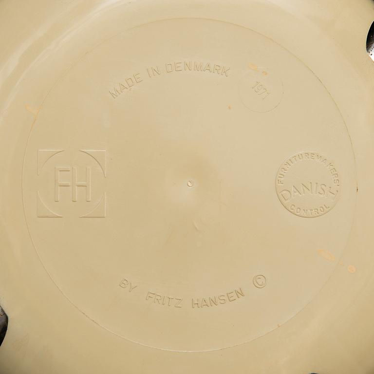 ARNE JACOBSEN, TUOLEJA, 4 kpl, "Myran", Fritz Hansen, Tanska 1971.