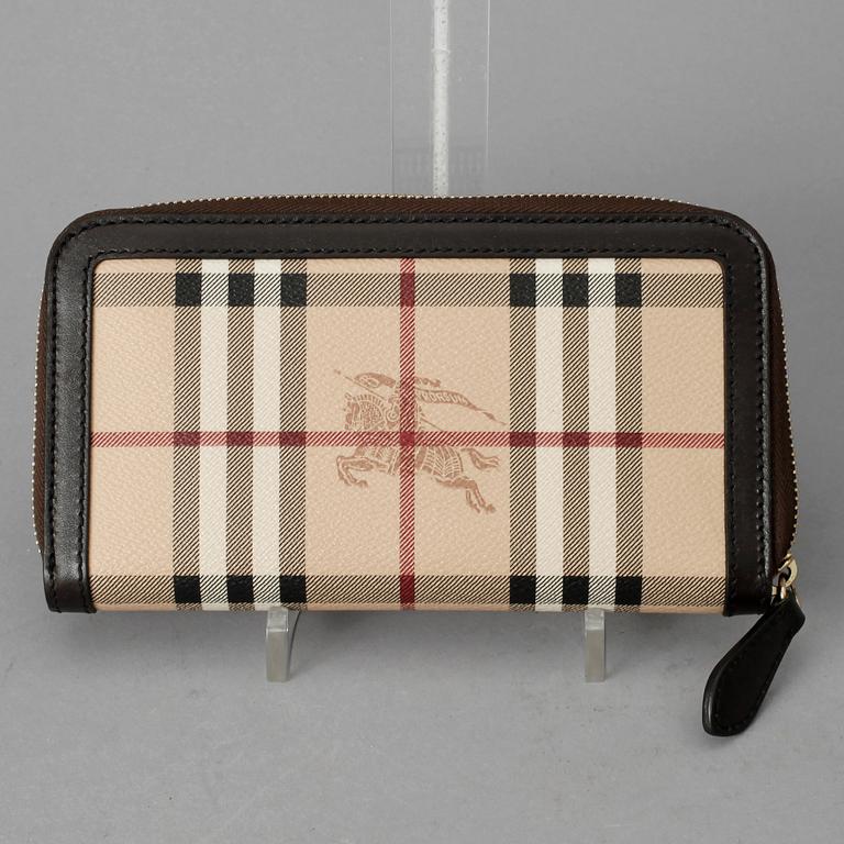 PLÅNBOK, Burberry.