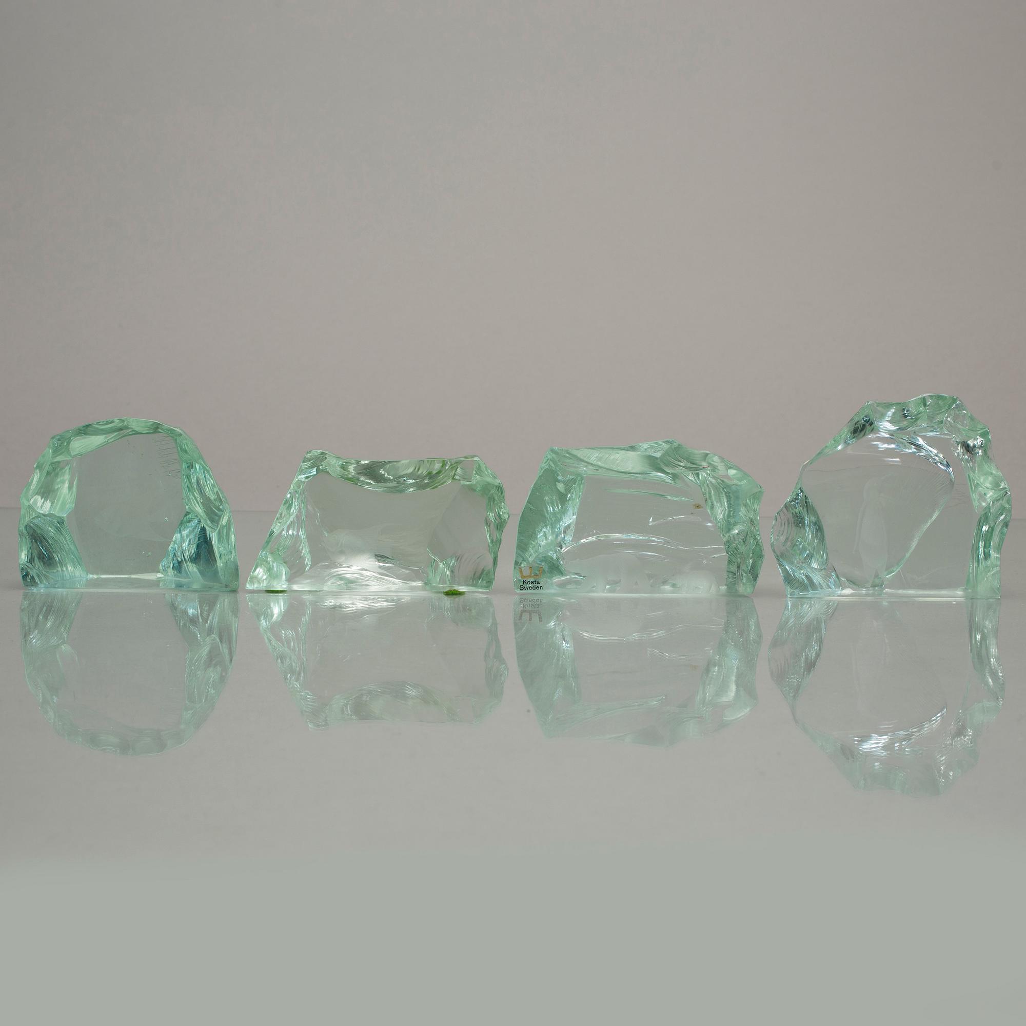 SKULPTURER, 7 st "Isberg", glas, Vicke Lindstrand, signerade, Kosta Boda.