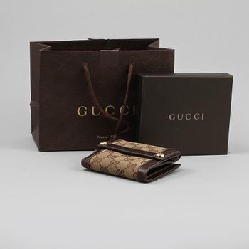 PLÅNBOK, Gucci.