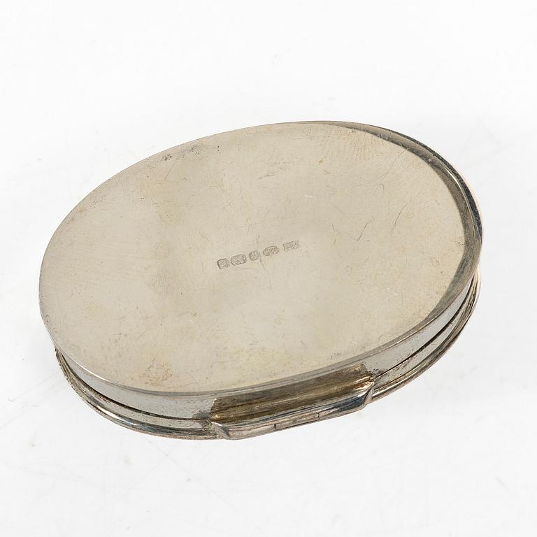 Six English silver boxes and a spectacle case for a chatelaine, silver, Birmingham and Sheffield.
