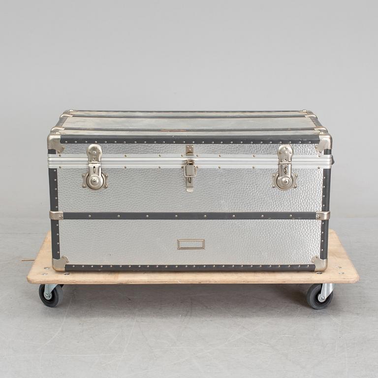 KOFFERT, 1900-talets mitt.