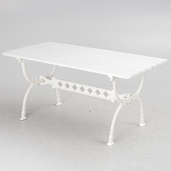 Trädgårdsgrupp, 4 delar, Byarum, 1900-talets andra hälft.