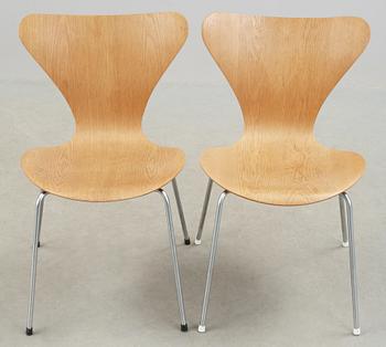 STOLAR, ett par, "Sjuan" Arne Jacobsen, Fritz Hansen.