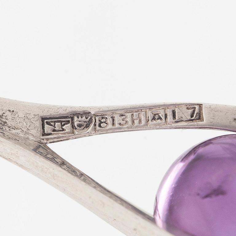 Elis Kauppi, hänge, silver och ametist, Kupittaan Kulta, Åbo 1962 med kedja.