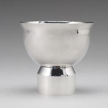 Sigurd Persson, a sterling bowl in two parts, executed by the silversmith Johann Wist, Stockholm 1969.