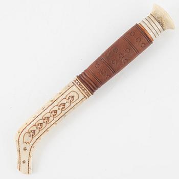 Anders Sunna, a reindeer horn knife, signed.