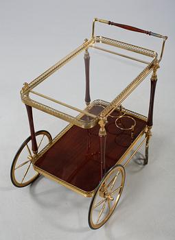 SERVERINGSVAGN, 1900-talets andra hälft.