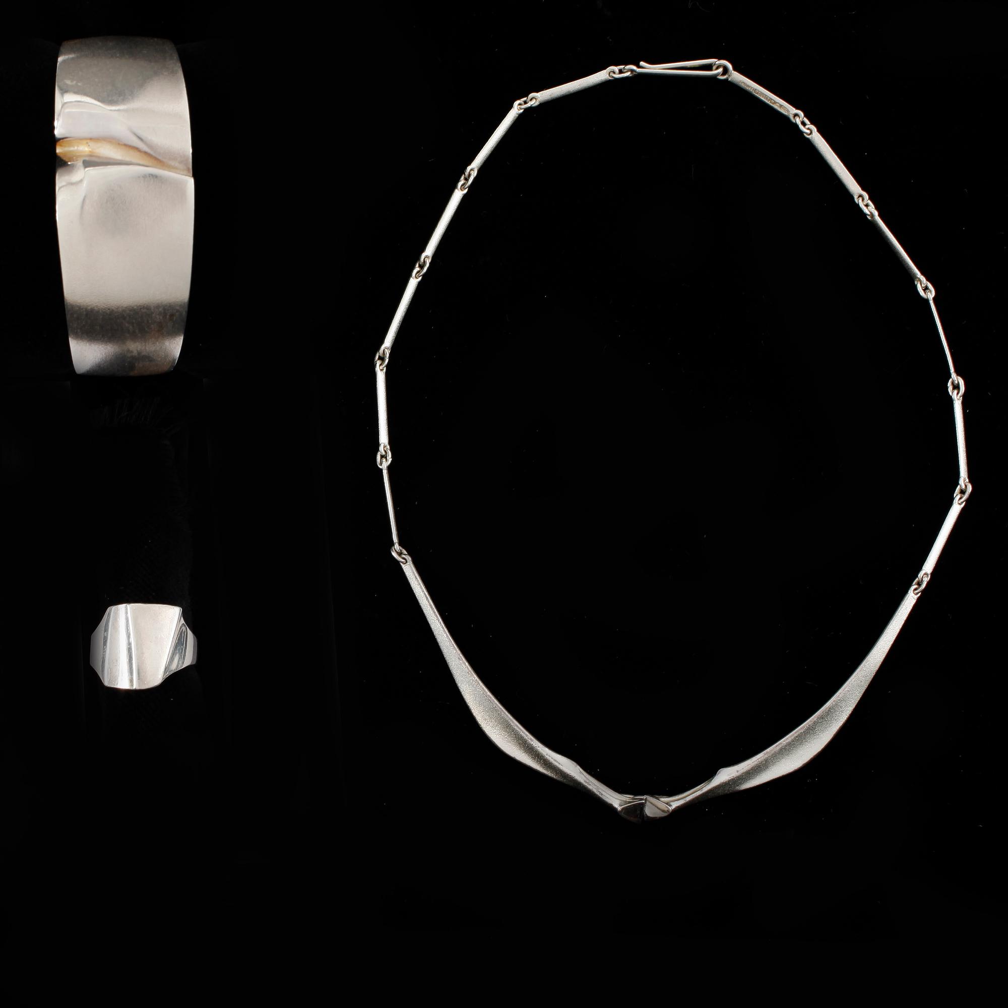 ARMBAND, RING, HALSBAND, silver Lapponia, Finland. 1980-tal.