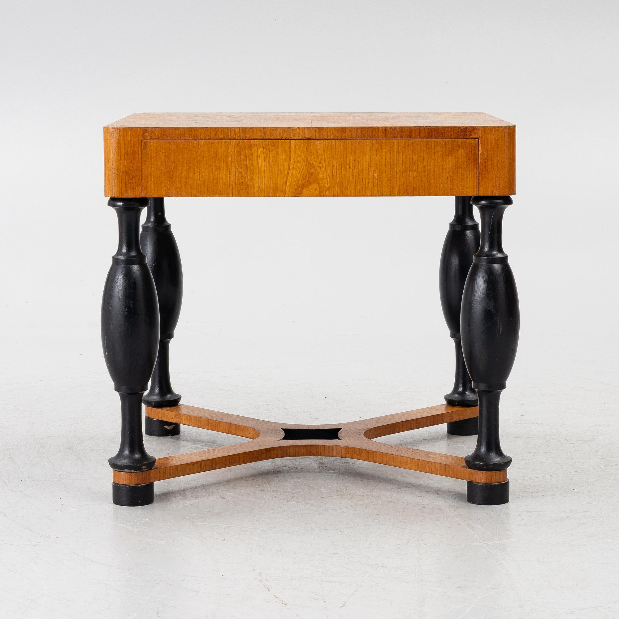Table, Swedish Grace, first half of the 20th century.