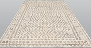A Kilim carpet, c. 300 x 198 cm.