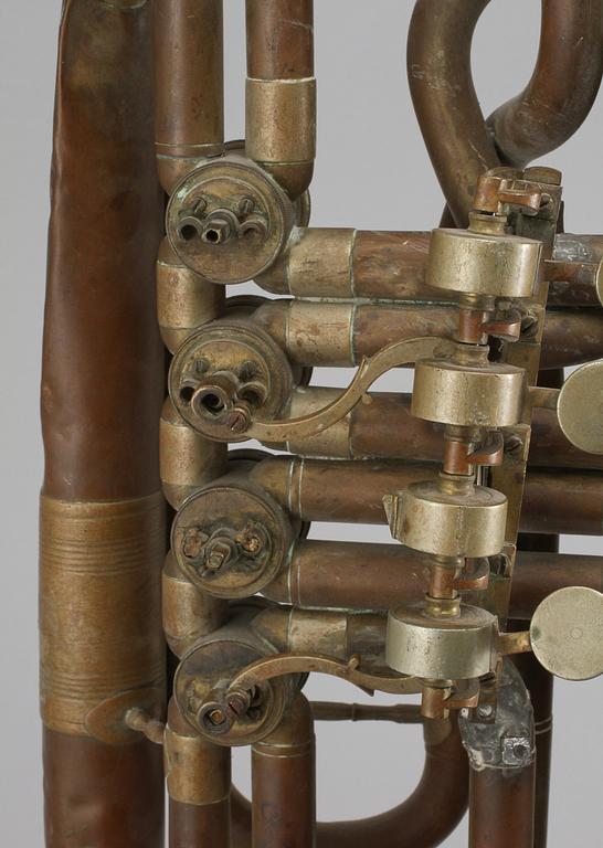 BLÅSINSTRUMENT, 1900-talets första hälft.