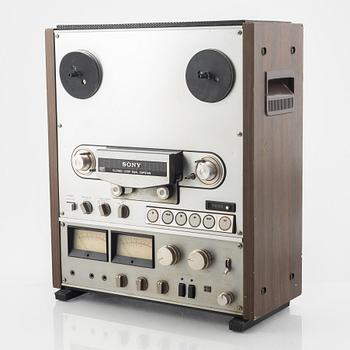 "Ackuset", tube amplifier, "Dynakit", tube amplifier, "Sony" reel-to-reel tape recorder, model "TC-765".