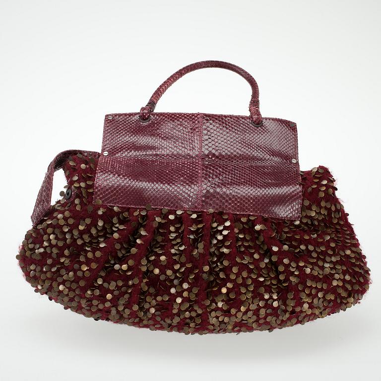 VÄSKA, "To You", Fendi.